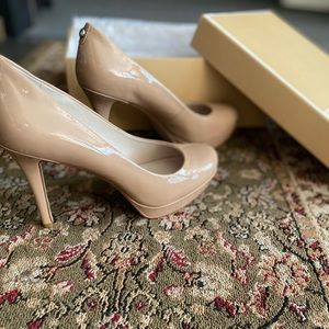 4” high heels with 1 inch platform size 6.5